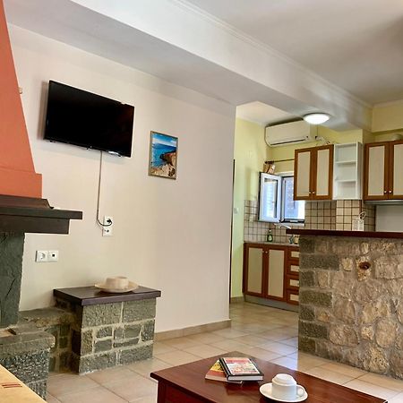 Dimarion Villas Áyios Nikítas Habitación foto